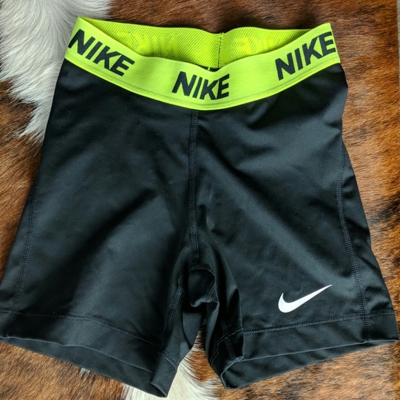 Nike Pants - Nike Spandex Dri-Fit Athletic Shorts